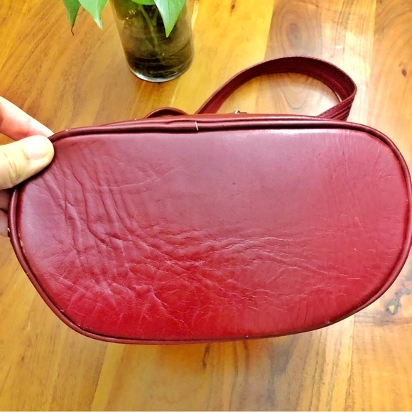 VERA PELLE Genuine Leather Italy Red Minimalist Unique Mini Medium Size Backpack - Picture 12 of 16